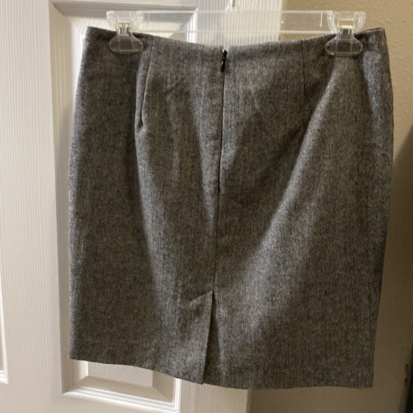 Bow skirt - Picture 3 of 3